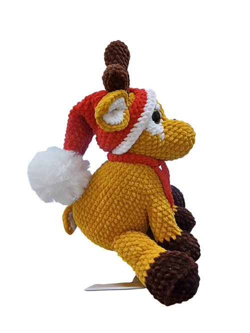 Large crochet Reindeer